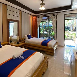 Deluxe Kamer met Twee Aparte Bedden