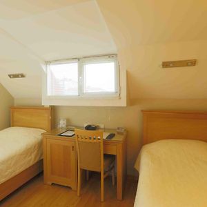 Economy Kamer met Twee Aparte Bedden