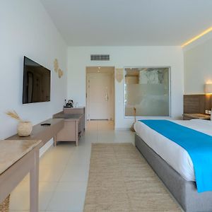 Kamer met Uitzicht op het Zwembad