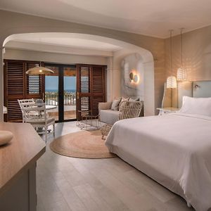 Deluxe King Room Panoramic View