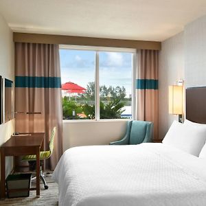 King Room Mobility or hearing accessible