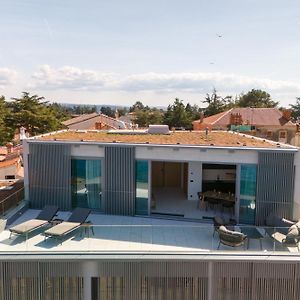 Teras Katı Apart Odası