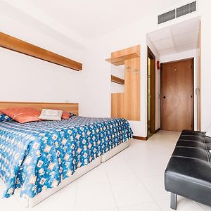Camera con letto king size