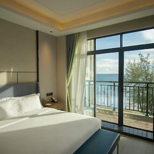 Donghu Resort Hotel