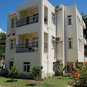 Linda Apart Hotel