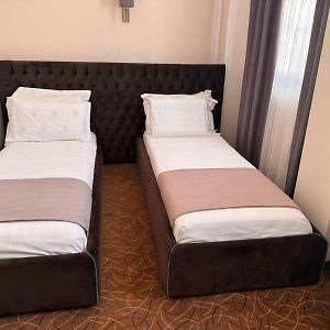 Budget Zimmer mit zwei Einzelbetten