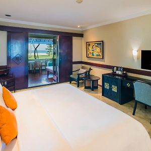 Grand Deluxe Zimmer mit Kingsize-Bett und mit Ozeanblick