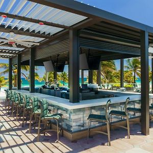 Courtyard By Marriott Fort Lauderdale Beach