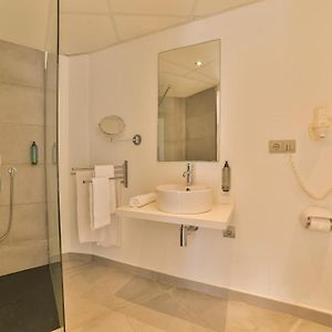 Estudio Premium con Cama Queen