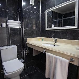 Dreibettzimmer