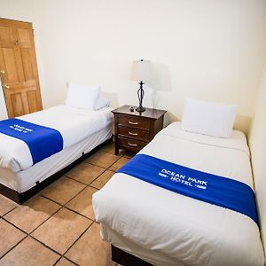 Zimmer mit zwei Einzelbetten