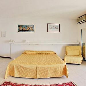 Camera standard con letto king size