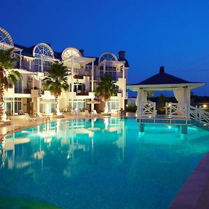 Seahorse Deluxe Hotel