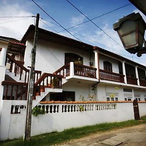 Wijenayake'S - Beach Haven Guest House - Galle Fort