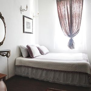 Kraliçe Yataklı Oda