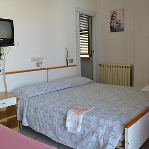 Camera con letto king size