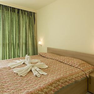 Suite met een Slaapkamer en een King Size Bed