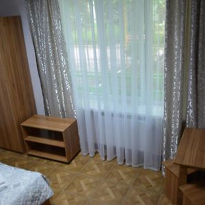 Zimmer mit zwei Einzelbetten