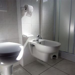 Studio con letto king size
