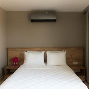 Beach Queen Room