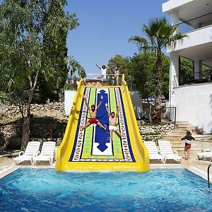 Larissa Beach Club