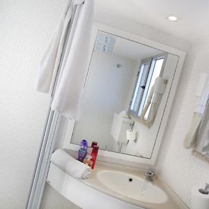 Camera familiare con letto king size