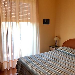 Camera con letto king size