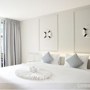 Deluxe Zimmer mit Kingsize-Bett
