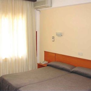 Budget Kamer met Twee Aparte Bedden