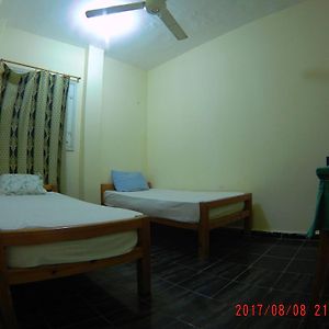 Schlafsaal Zimmer