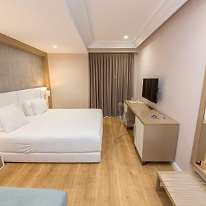 Camera con letto king size