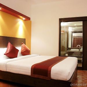 Standard Zimmer mit Kingsize-Bett
