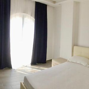 Camera con letto king size