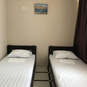 Standard Zimmer mit zwei Einzelbetten