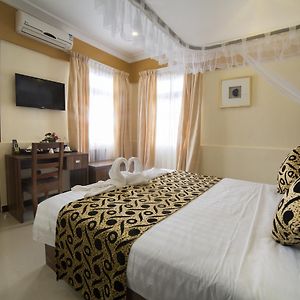 Private Bathroom Queen Room