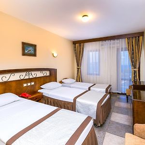 Standart Üç Kişilik Oda