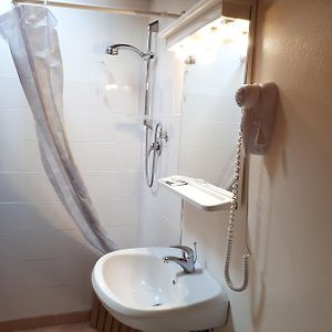 Camera tripla basic