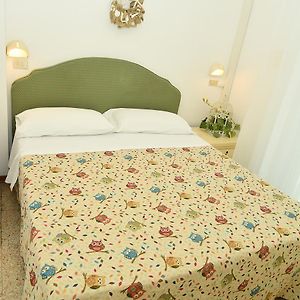 Camera con letto king size
