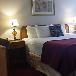 Standard Zimmer mit Kingsize-Bett