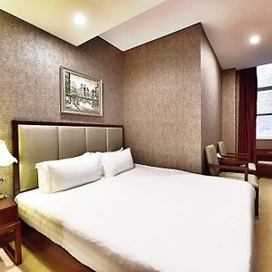 Kamer met een King Size Bed