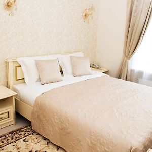 Standard Zimmer mit Kingsize-Bett