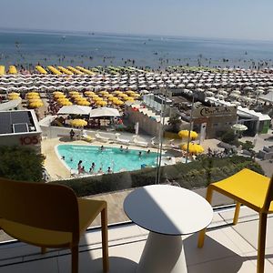 App Sea View