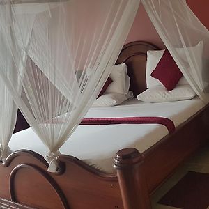 Zimmer mit Queensize-Bett