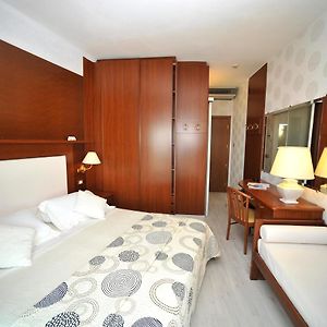 Zimmer mit Queensize-Bett