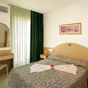 Camera con letto king size