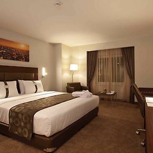 Kamer met een King Size Bed met de Toegang voor Gehandicapten