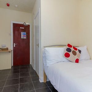 Budget Zimmer mit Kingsize-Bett