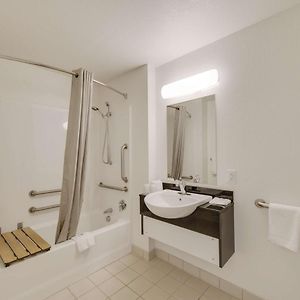 Standard Zimmer mit Kingsize-Bett
