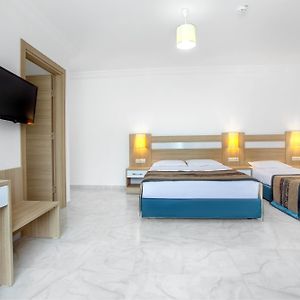 Standard Zimmer mit Kingsize-Bett