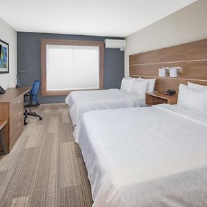 Standard Zimmer mit Zugang für Rollstuhlfahrer mit Queensize-Bett